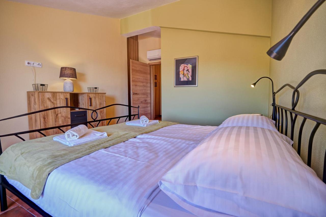 Anovi Holiday Homes By Litto Trogir Exteriör bild