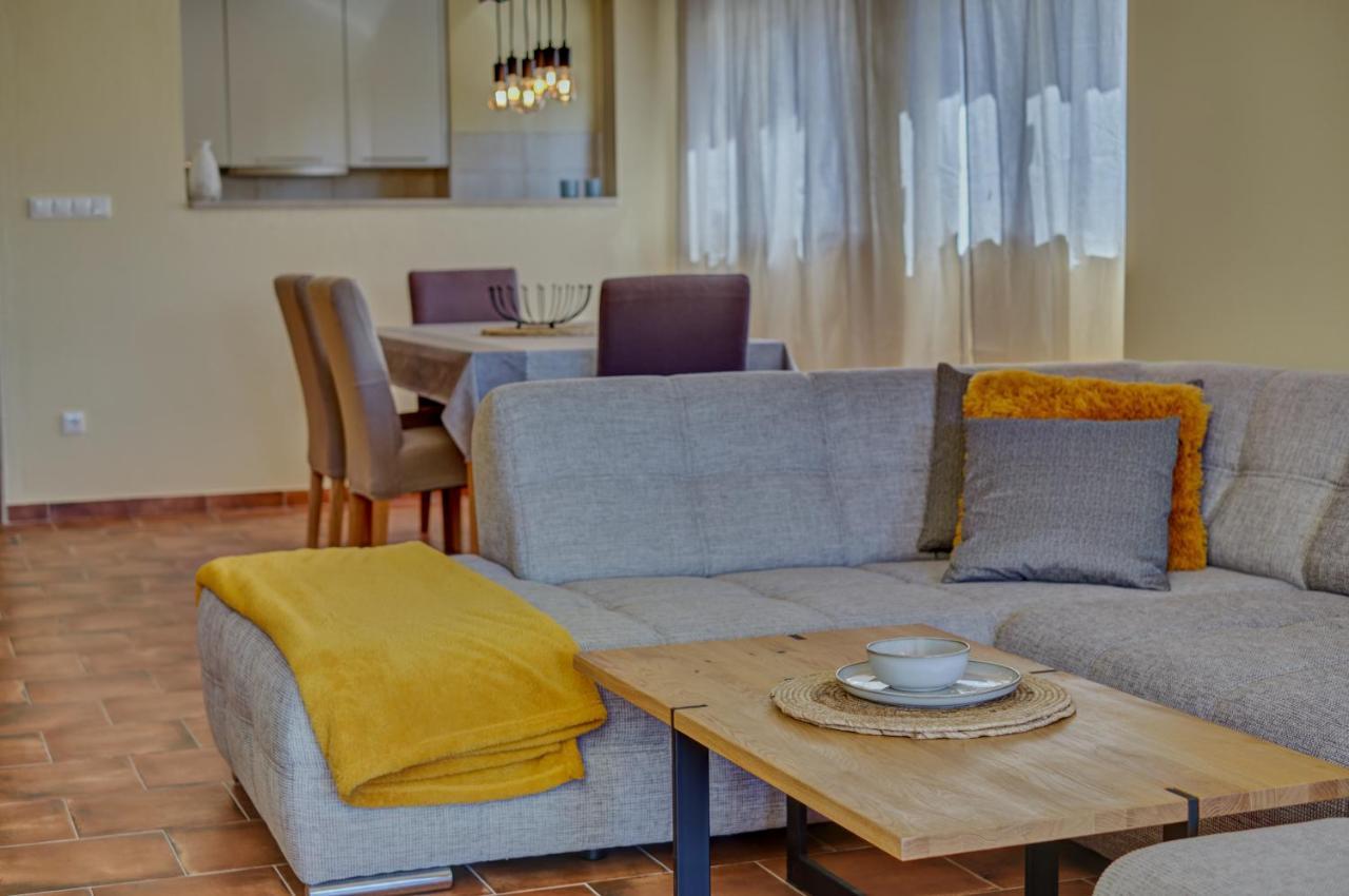 Anovi Holiday Homes By Litto Trogir Exteriör bild