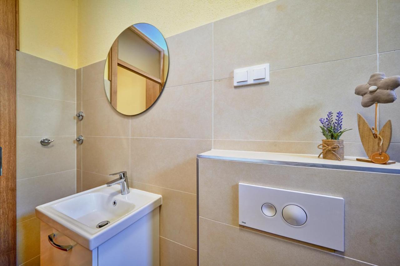 Anovi Holiday Homes By Litto Trogir Exteriör bild