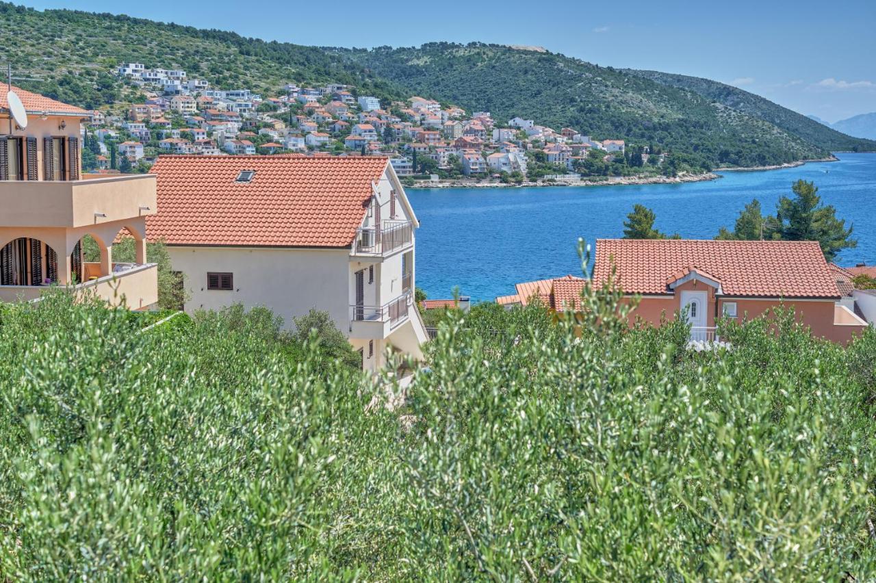 Anovi Holiday Homes By Litto Trogir Exteriör bild