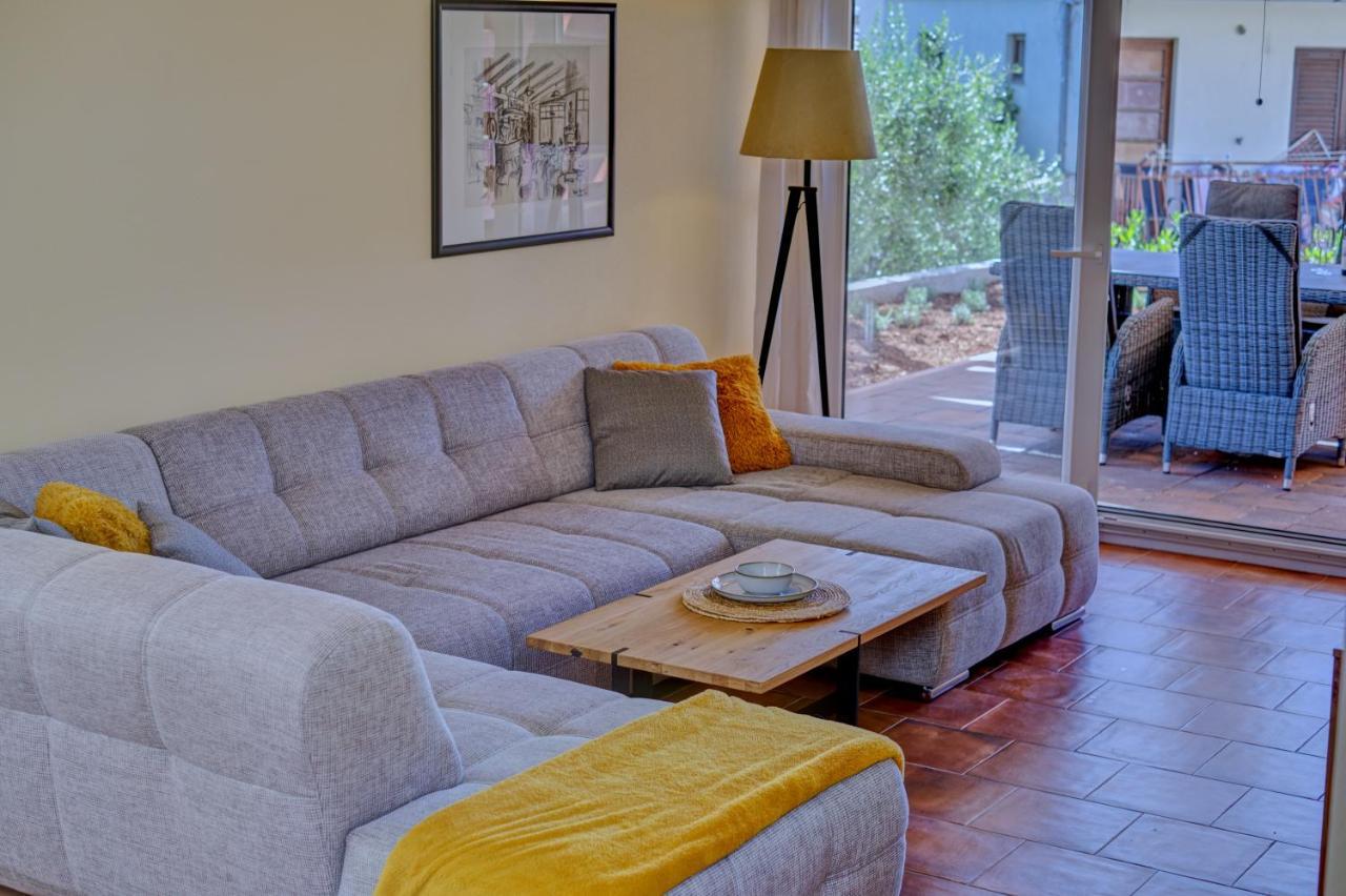 Anovi Holiday Homes By Litto Trogir Exteriör bild