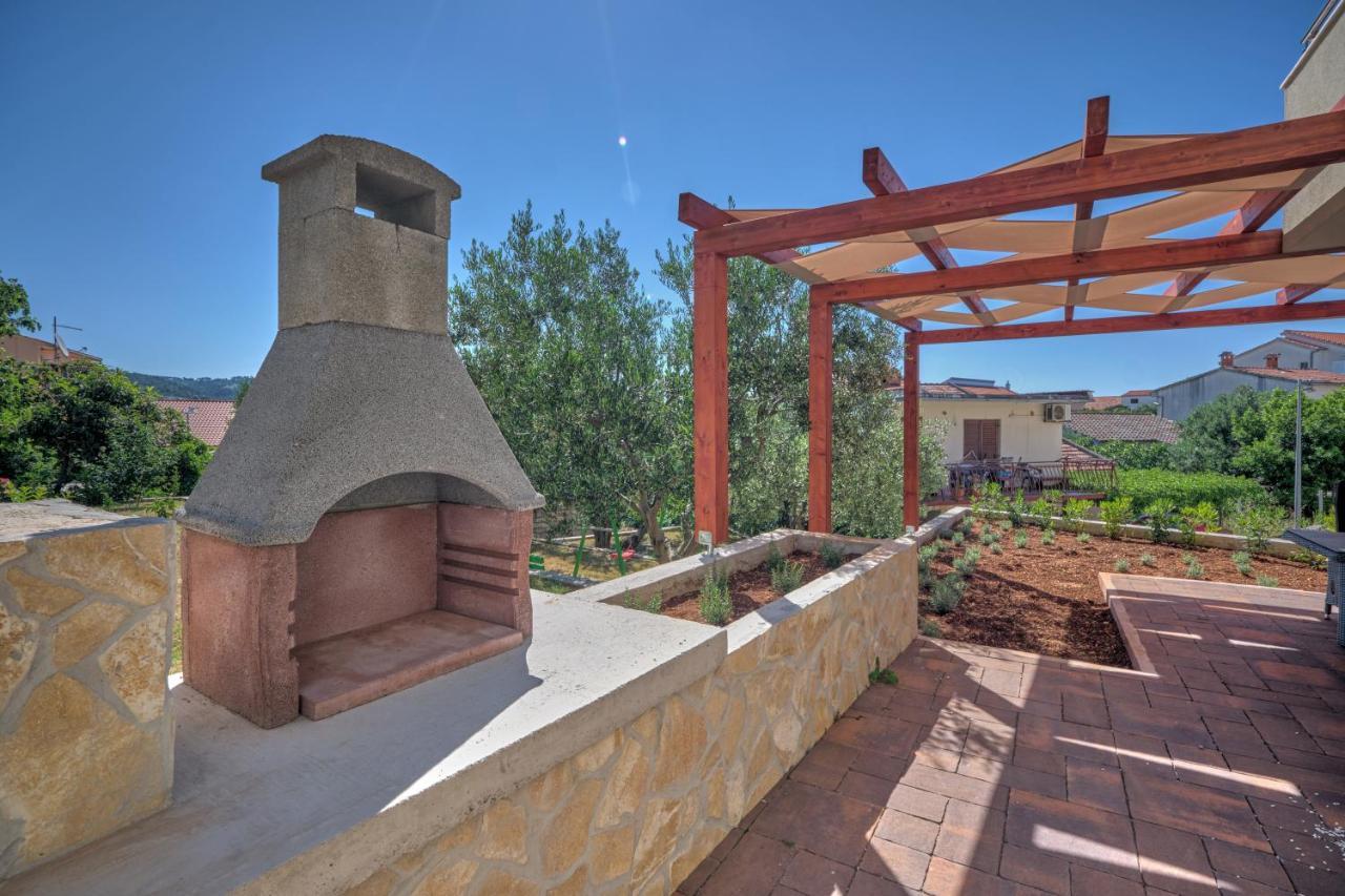 Anovi Holiday Homes By Litto Trogir Exteriör bild