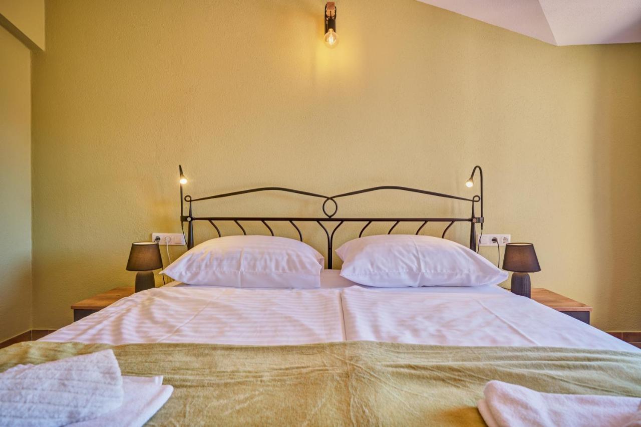 Anovi Holiday Homes By Litto Trogir Exteriör bild